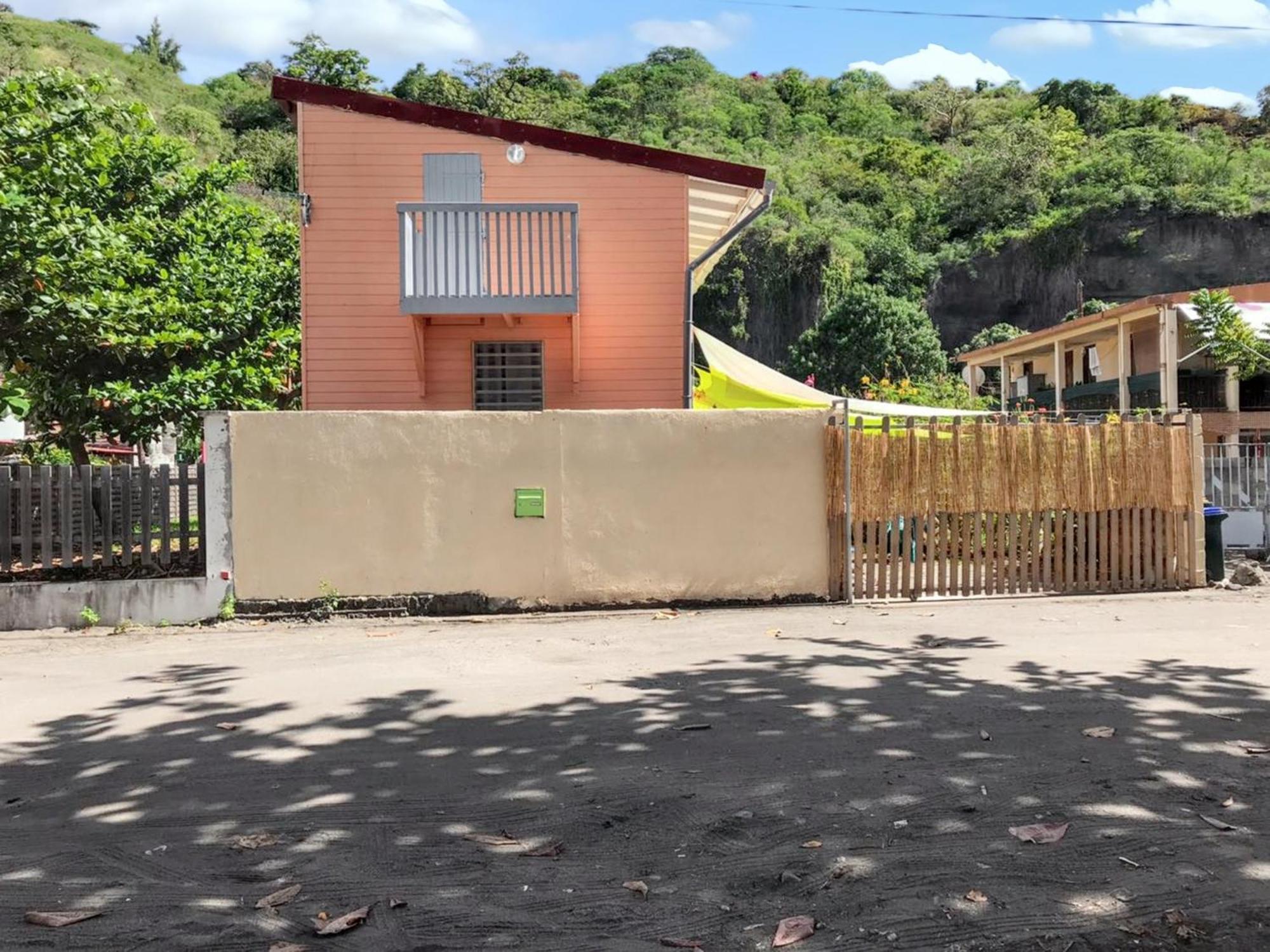 Appartement D'Une Chambre A Le Carbet A 1 M De La Plage Avec Vue Sur La Mer Jardin Clos Et Wifi Exterior foto